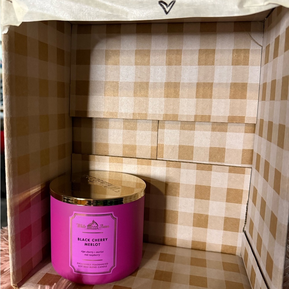 White Barn Black Cherry Merlot Candle - Vibrant Pink with Gold Lid - Picture 3 of 5
